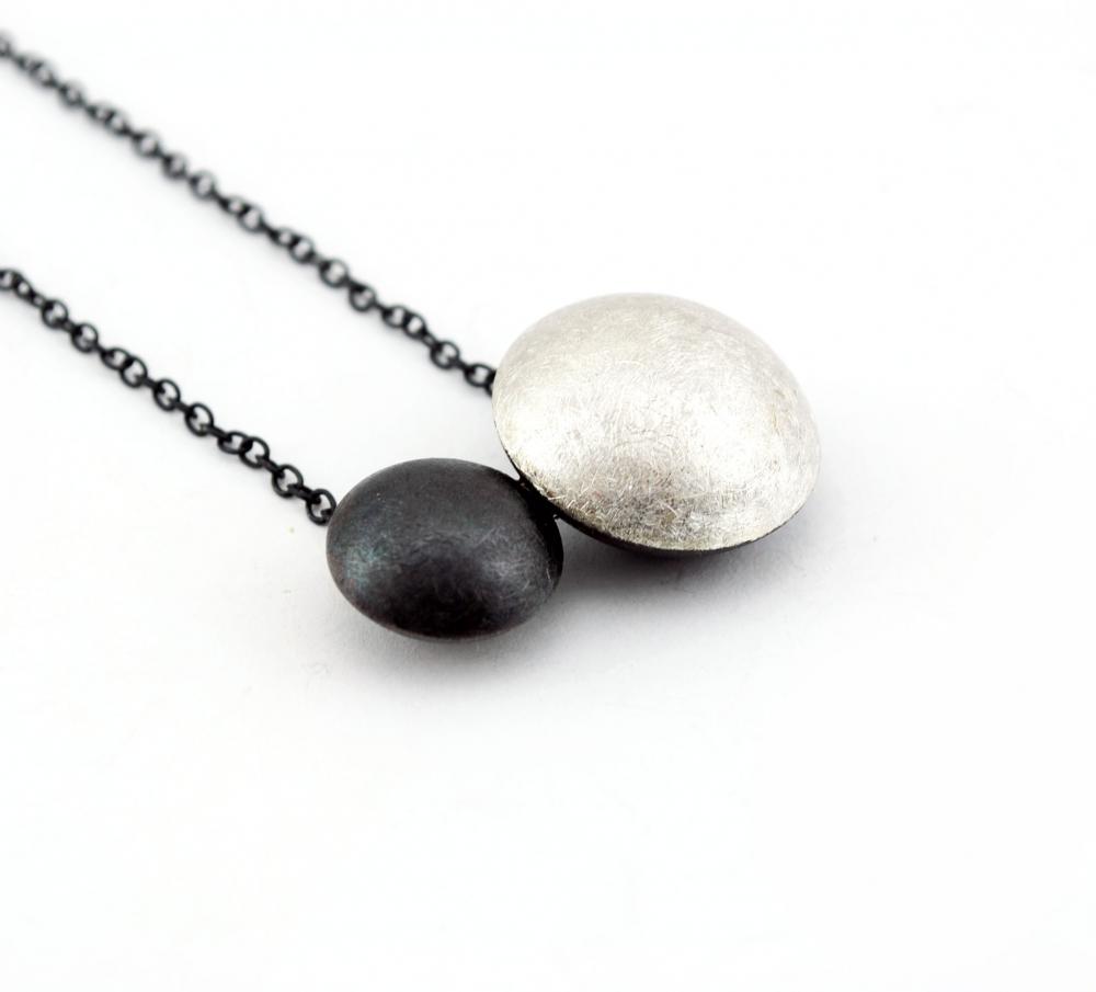 Oxidized - Texturized Sterling Silver Pendant. Black And White. Oval Link Chain. Dots Ii Pendant. Handmade By Maria Goti Joyas